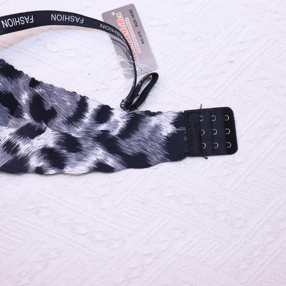 T-Shirt Bra Leopard Demi Cup Trendy Straps Fashion Wireless Bra